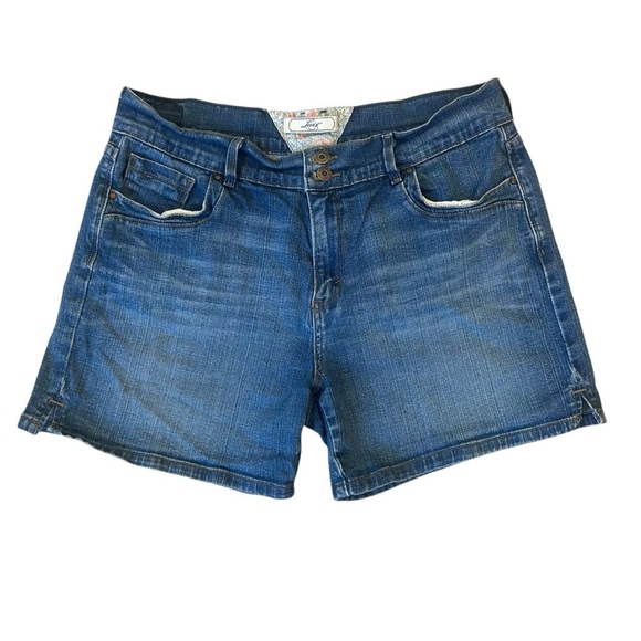 Levi's Blue Jean Shorts with Cuffed Hem and Relaxed Fit Plus Size 12 Denim - Picture 1 of 10